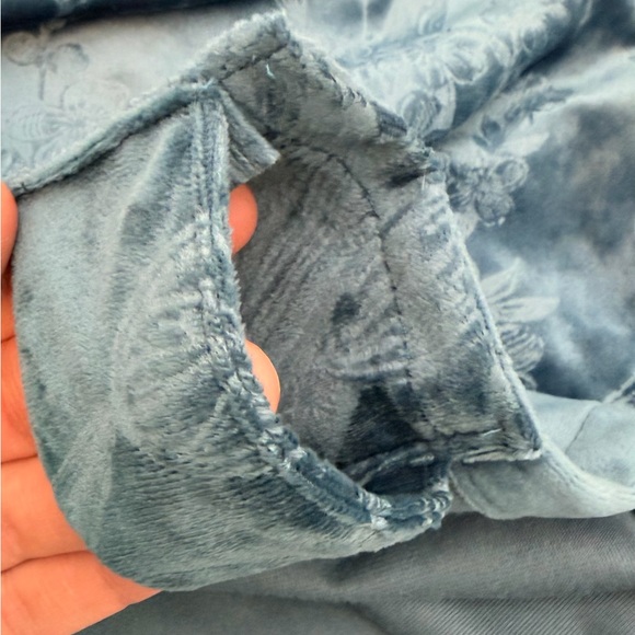 Christian Siriano Blue Velvet Floral Bird Curtains Set of 8 Panels 38” W x 84” L - Picture 9 of 14